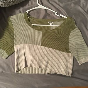 green crop top